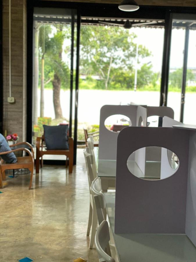 Paradise Resort Ban Nong Pla Lai Exteriör bild