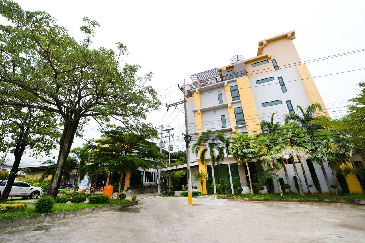 Paradise Resort Ban Nong Pla Lai Exteriör bild